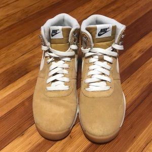 Nike Hightop Sneakerboots
